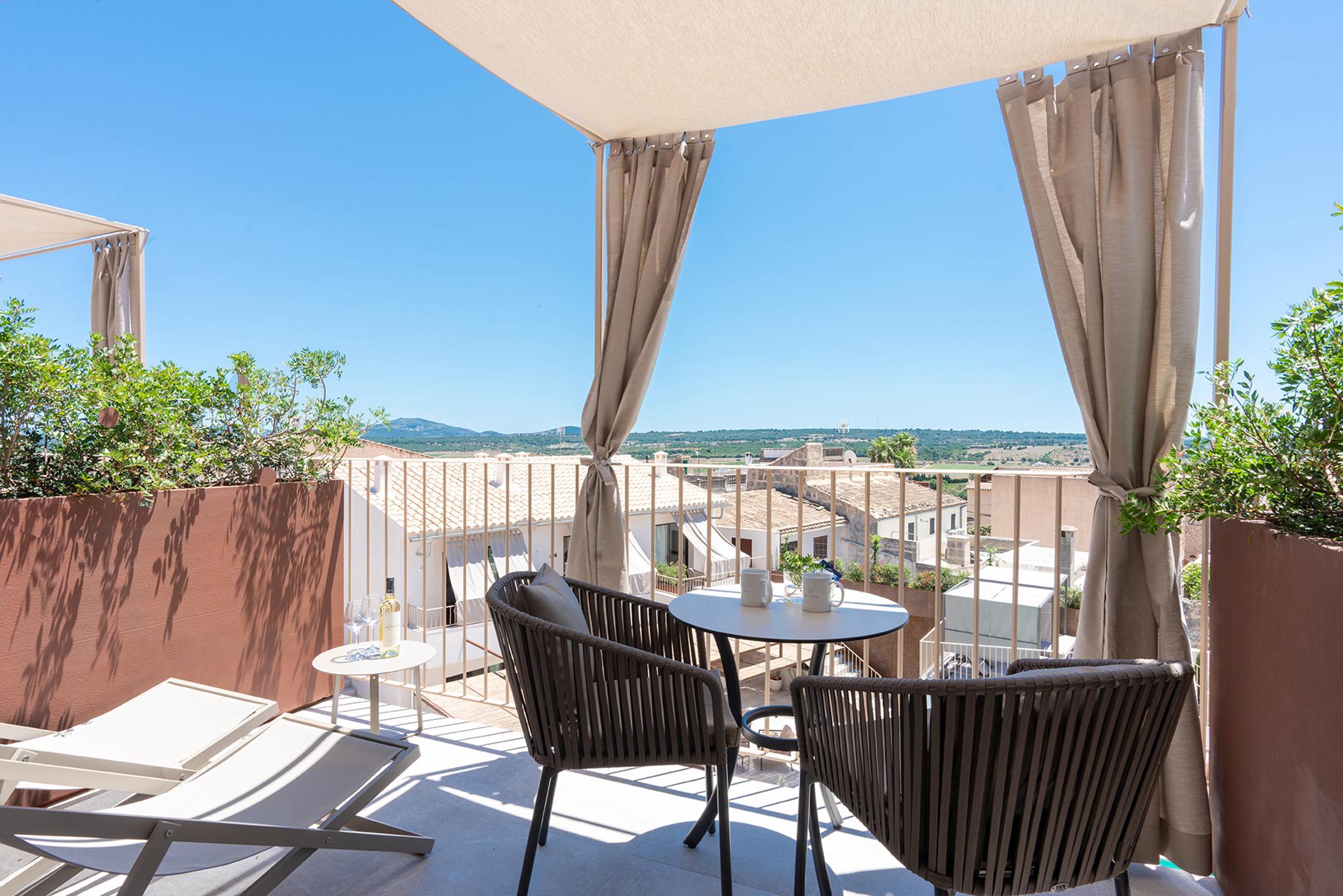 Ynaira Hotel & Spa Ариань Экстерьер фото